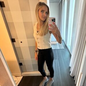 Meet your Posher, Leah